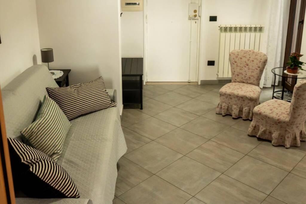 Apartamento La Finestra Sul Golfo Nápoles Exterior foto