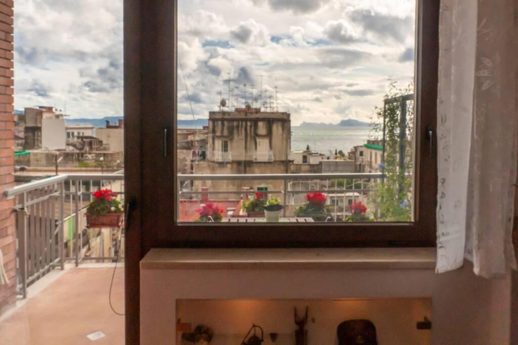 Apartamento La Finestra Sul Golfo Nápoles Exterior foto