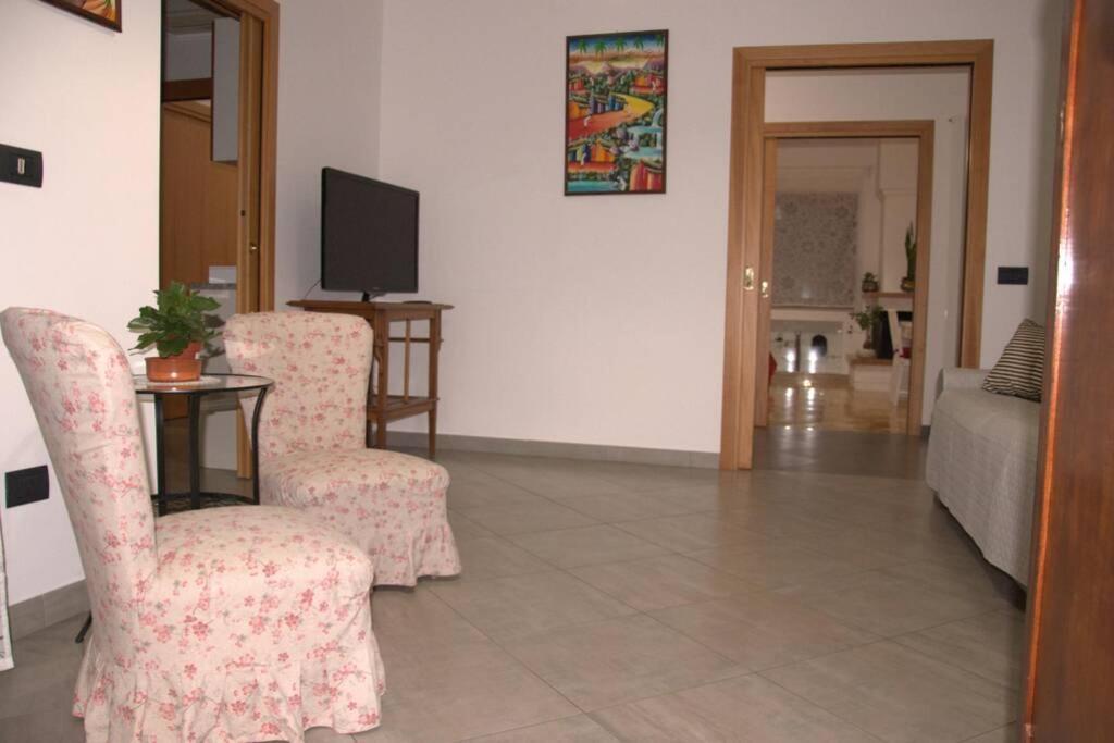 Apartamento La Finestra Sul Golfo Nápoles Exterior foto