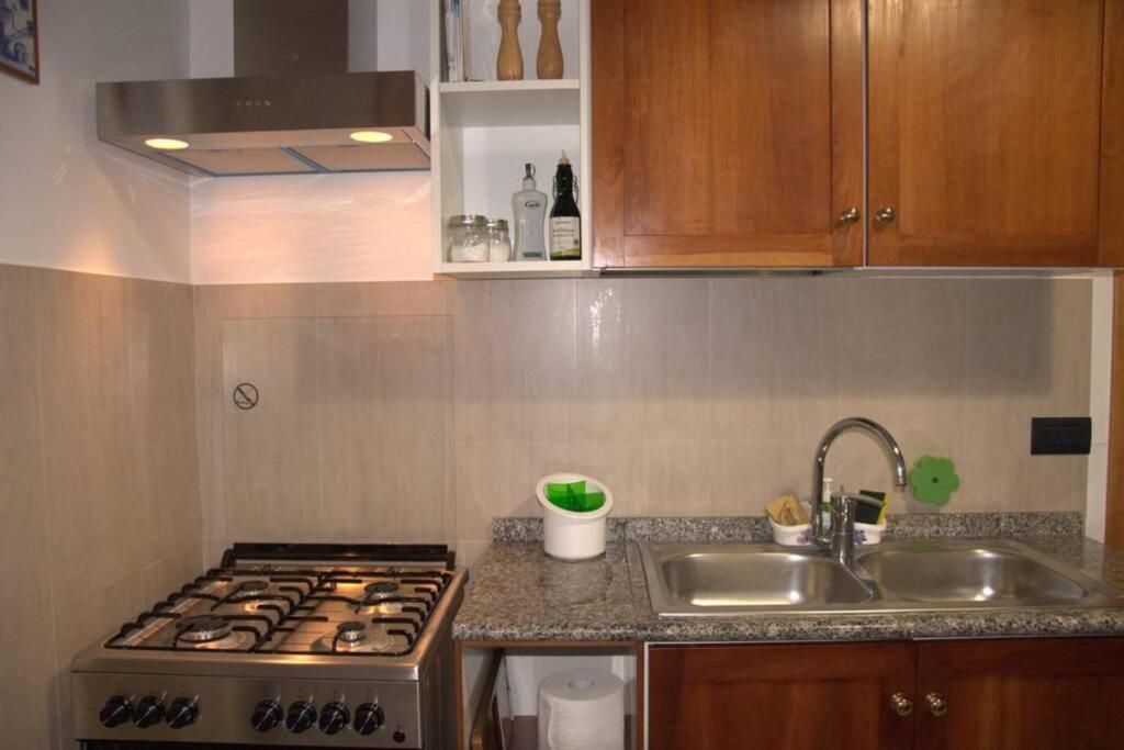 Apartamento La Finestra Sul Golfo Nápoles Exterior foto
