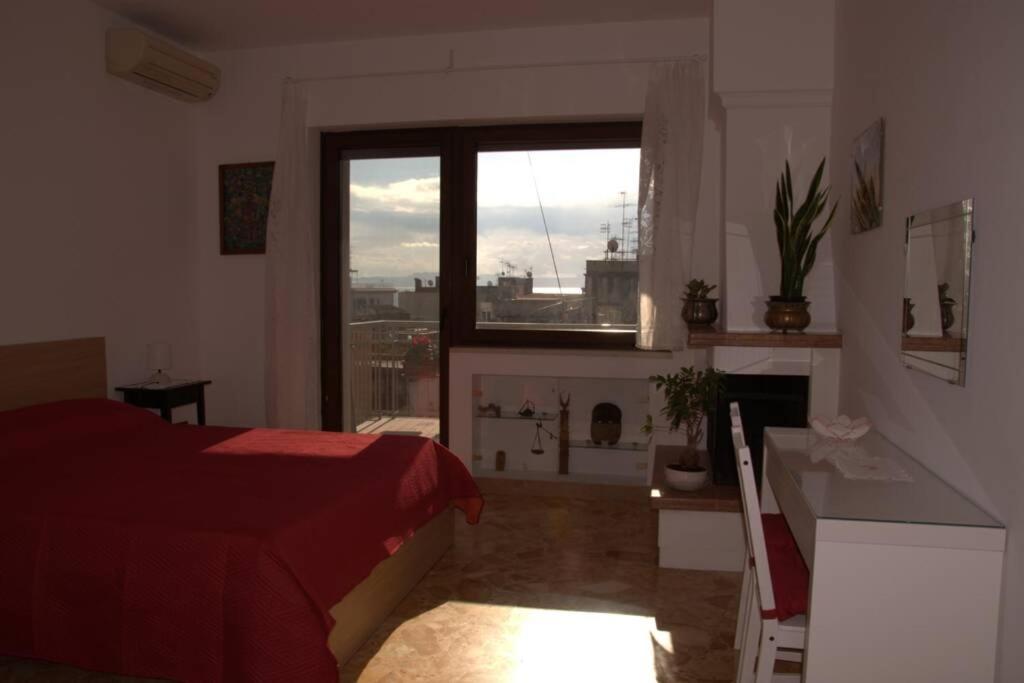 Apartamento La Finestra Sul Golfo Nápoles Exterior foto